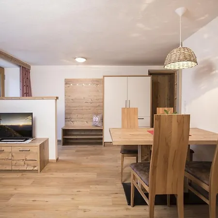 Hochmuthhof Apartment *