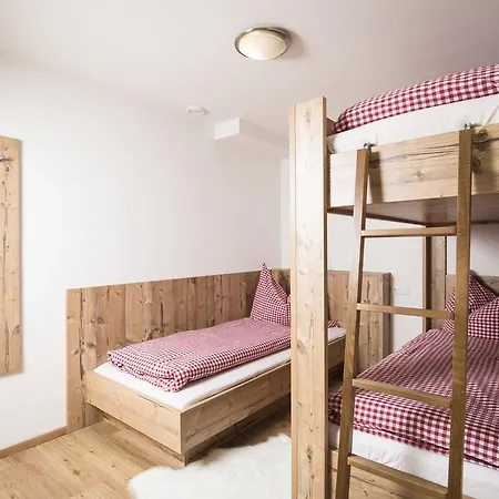 Hochmuthhof Apartment
