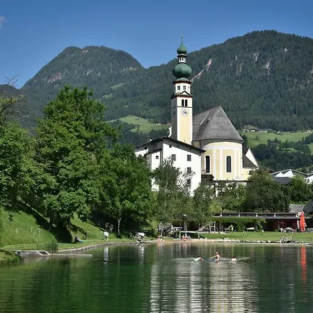 Hochmuthhof 公寓 *