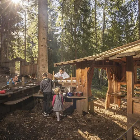 Апартаменты Hochmuthhof *